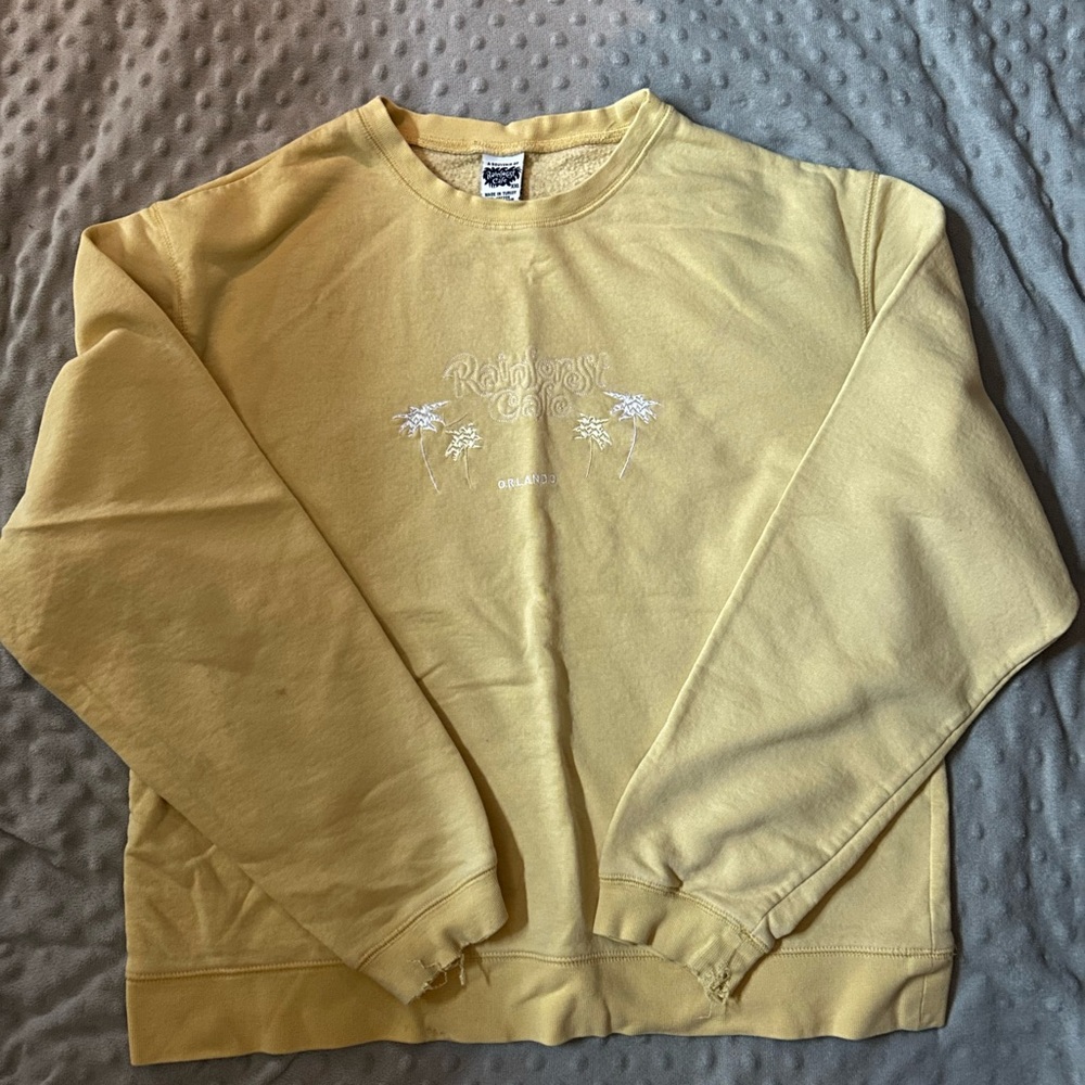 RAINFOREST Pastel Yellow Graphic Sweatshirt